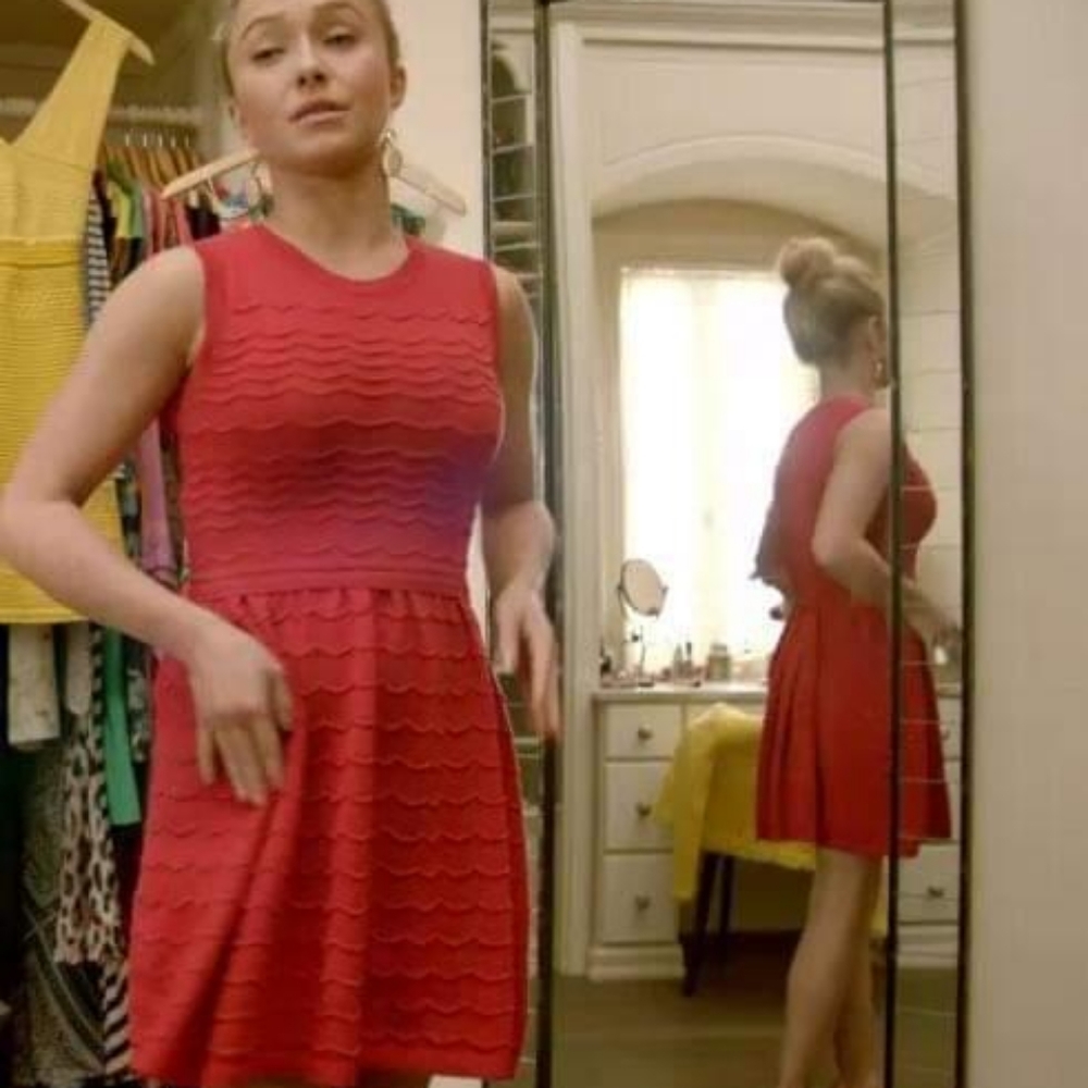 Red dress ASO Hayden Panettiere